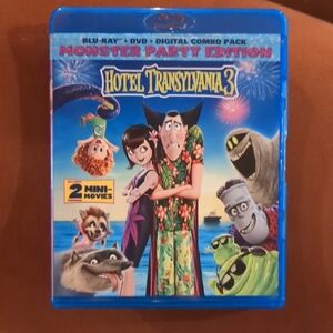 Hotel Transylvania 3 Monster Party Edition Blu-ray Combo Pack